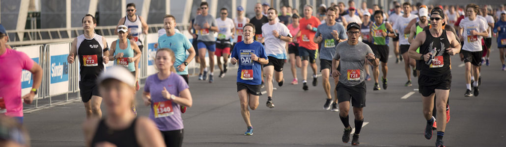 10km elite runners on the Story Bridge